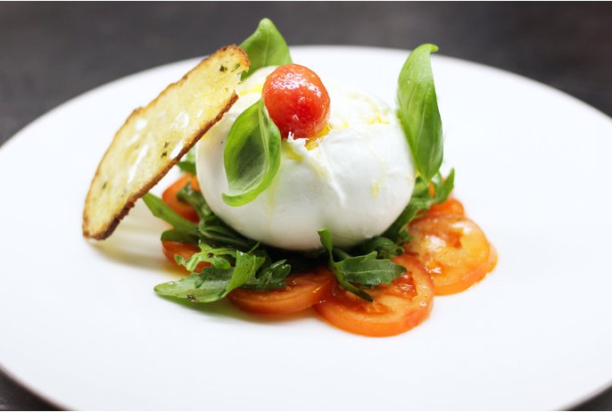 Burrata salad with heirloom tomatoes